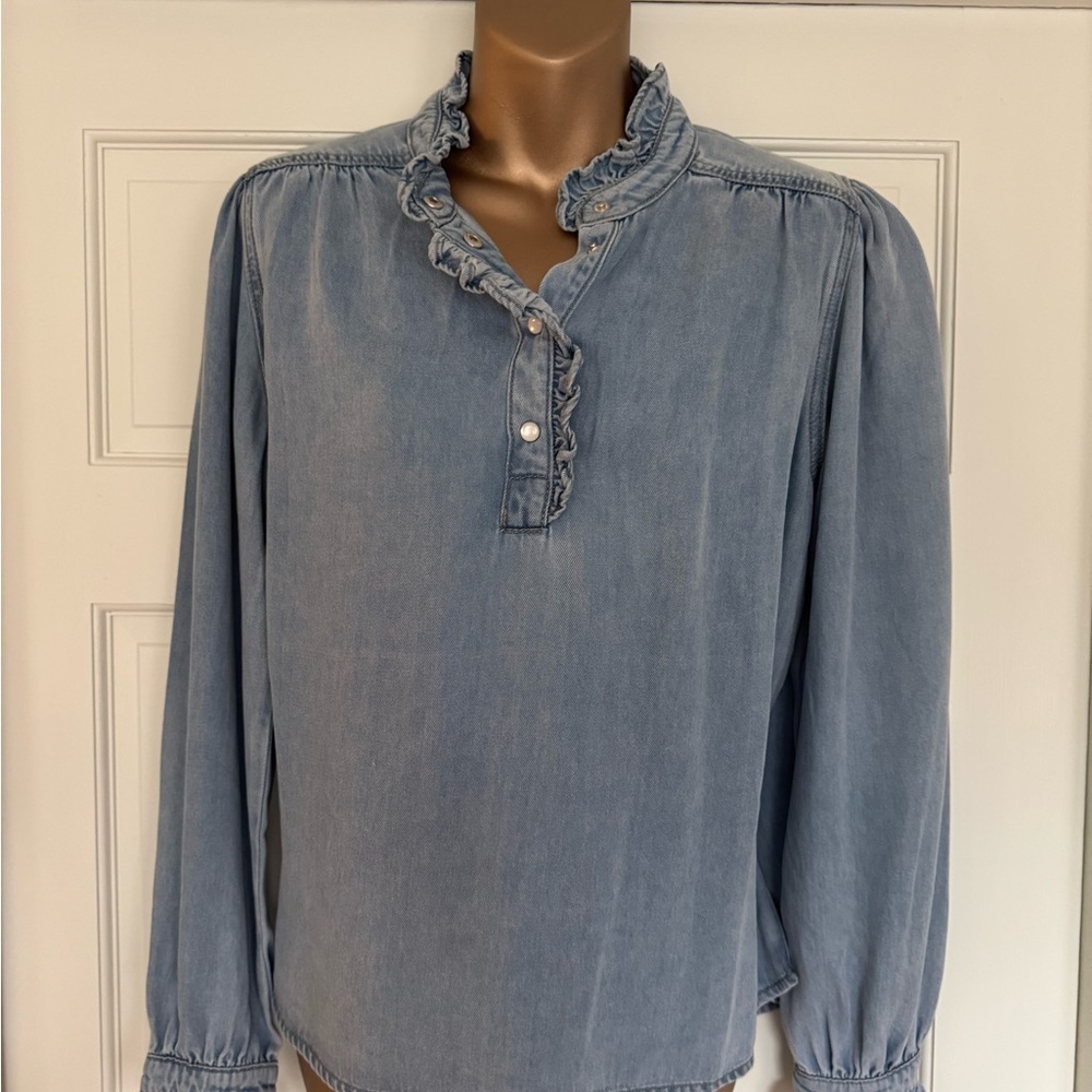 Suncoo Ruffled Chambray Top